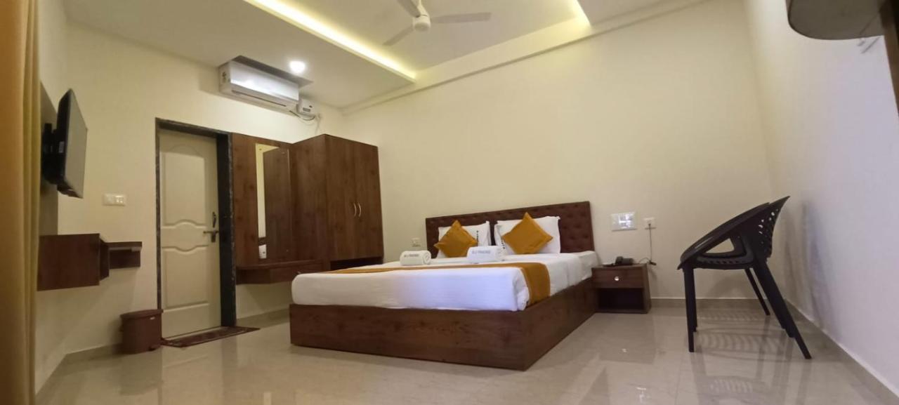 Hotel Rajdhani Mangalúr Exteriér fotografie
